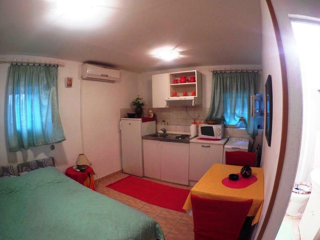 Mini Studio Apartment Сплит Екстериор снимка